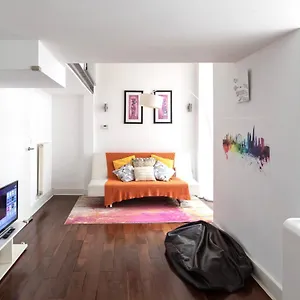 Apartment My, London